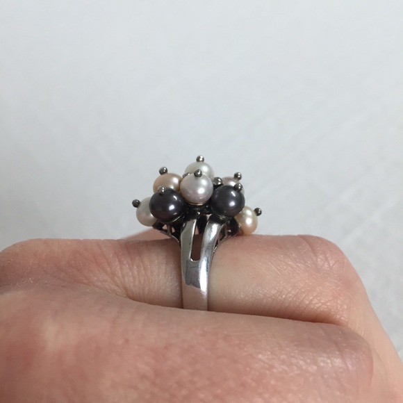 Sterling Silver Pearl Cocktail Ring - Picture 5 of 9
